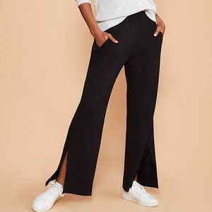 Lou & Grey Signaturesoft Plus Wide Leg Pants S